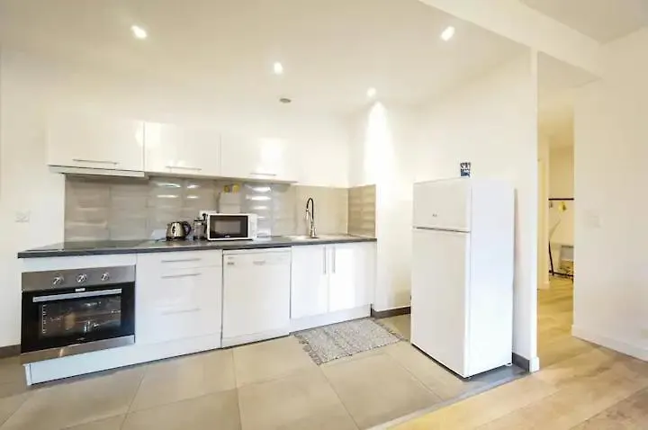Magnifique Appartement T4 90 M2 Tres Bien Situe 2 Min Vieux Port Et Gare St Charles Marseille