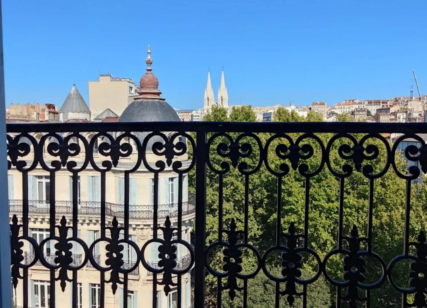 Magnifique Appartement T4 90 M2 Tres Bien Situe 2 Min Vieux Port Et Gare St Charles Marseille 0*,  France